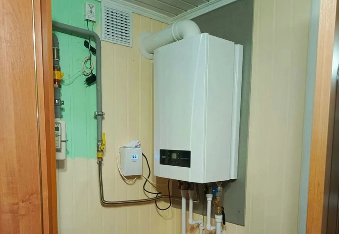 Газовый двухконтурный котёл Baxi, деревня Лидино, Рузский район
