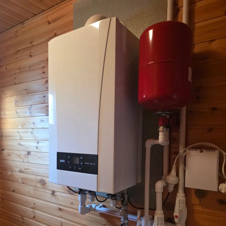 Газовый котёл Baxi Eco Nova